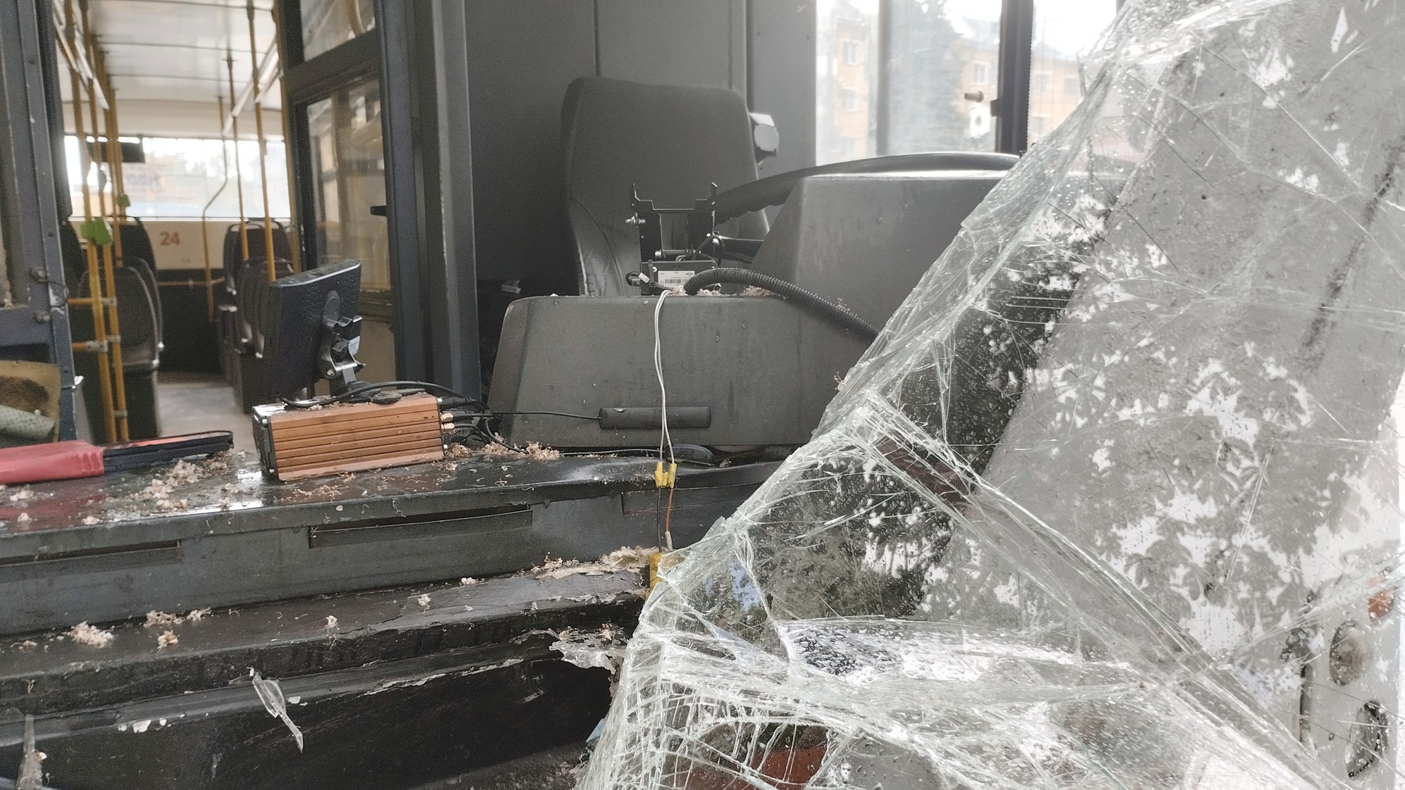 Čelná zrážka dvoch autobusov si vyžiadala najmenej 63 životov. (ilustračné foto)