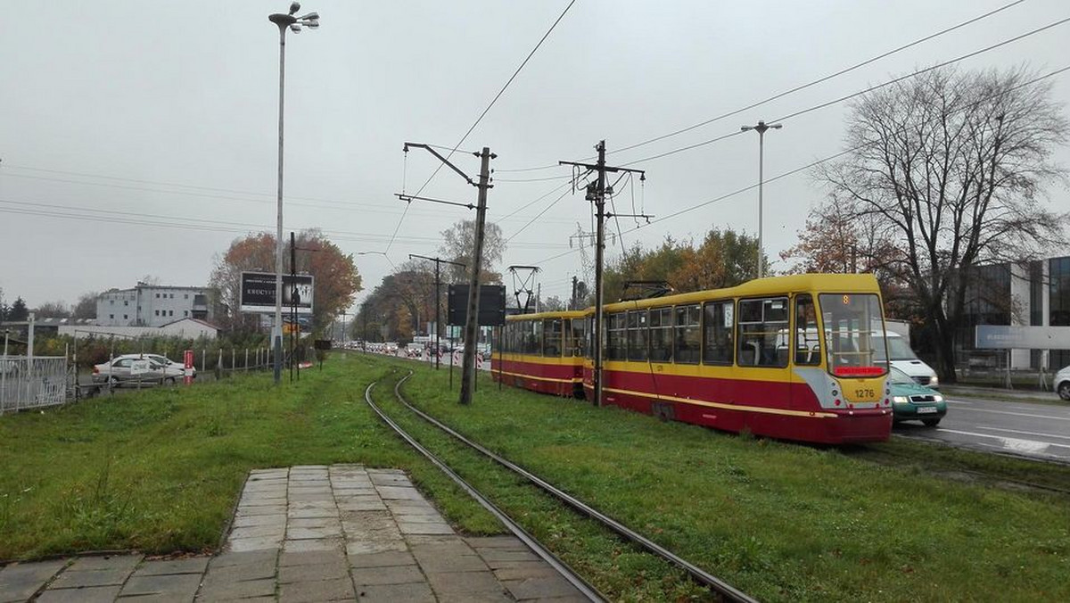 Od soboty łódzkie MPK rozpoczęło remont ponad 700 metrów zdewastowanego torowiska między ulicą Szczecińską a krańcówką przy Chochoła. Prace mają potrwać do wiosny przyszłego roku. Jadący Aleksandrowską kierowcy i pasażerowie MPK muszą przygotować się na utrudnienia.