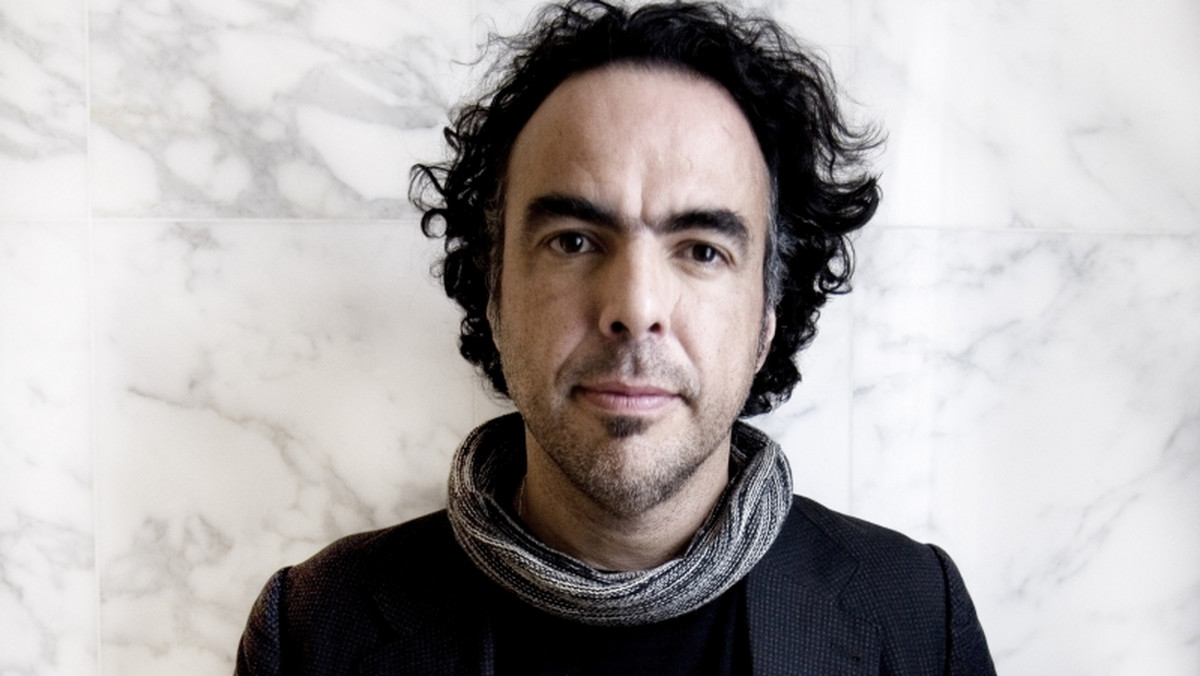 Alejandro González Inárritu planuje nakręcić adaptację "Flim-Flam Man: The True Story of My Father's Counterfeit Life" - opublikowanych w 2005 roku wspomnień Jennifer Vogel.