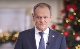 Tusk komentuje weto prezydenta: Zabiera pieniądze nauczycielom, ale poradzimy sobie z tym