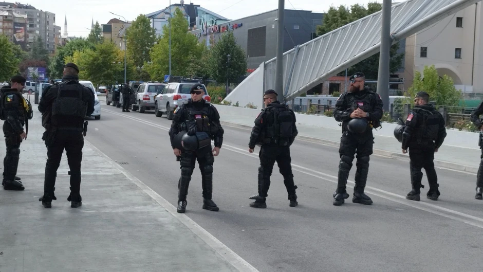 KFOR je pojačao obezbeđenje na mostu na Ibru