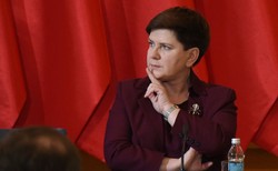 Zwolennicy Beaty Szydło równoważą się z jej przeciwnikami. NAJNOWSZY SONDAŻ