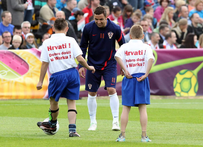 Była gwiazda futbolu przekaże mandarynki szpitalom. Nie uwierzysz ile!