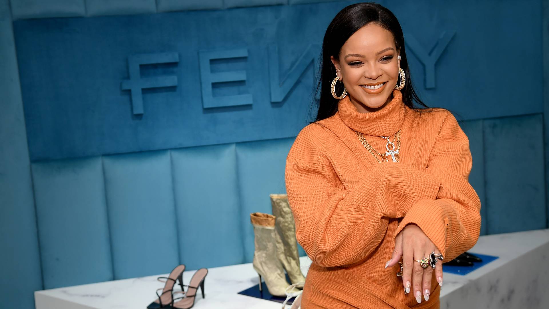 Rihanna gibt exklusives Interview und teast wieder neues Album