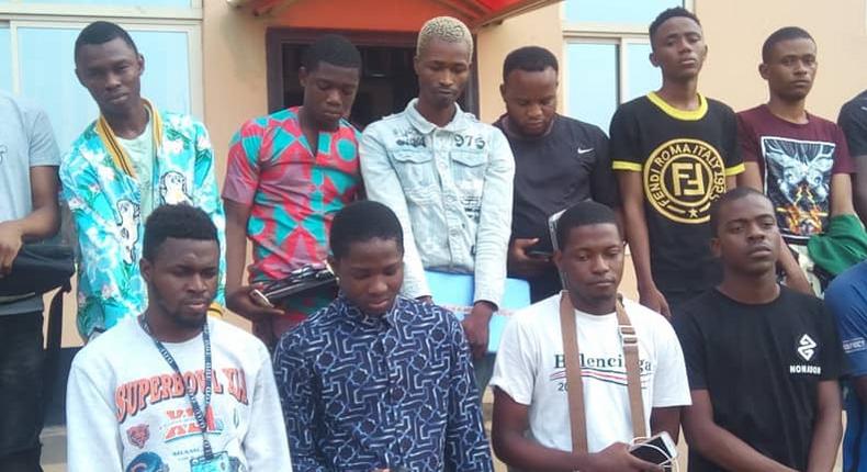 An illustrative photo of alleged Yahoo boys arrested in Ibadan by the EFCC [Twitter/@OfficialEFCC]