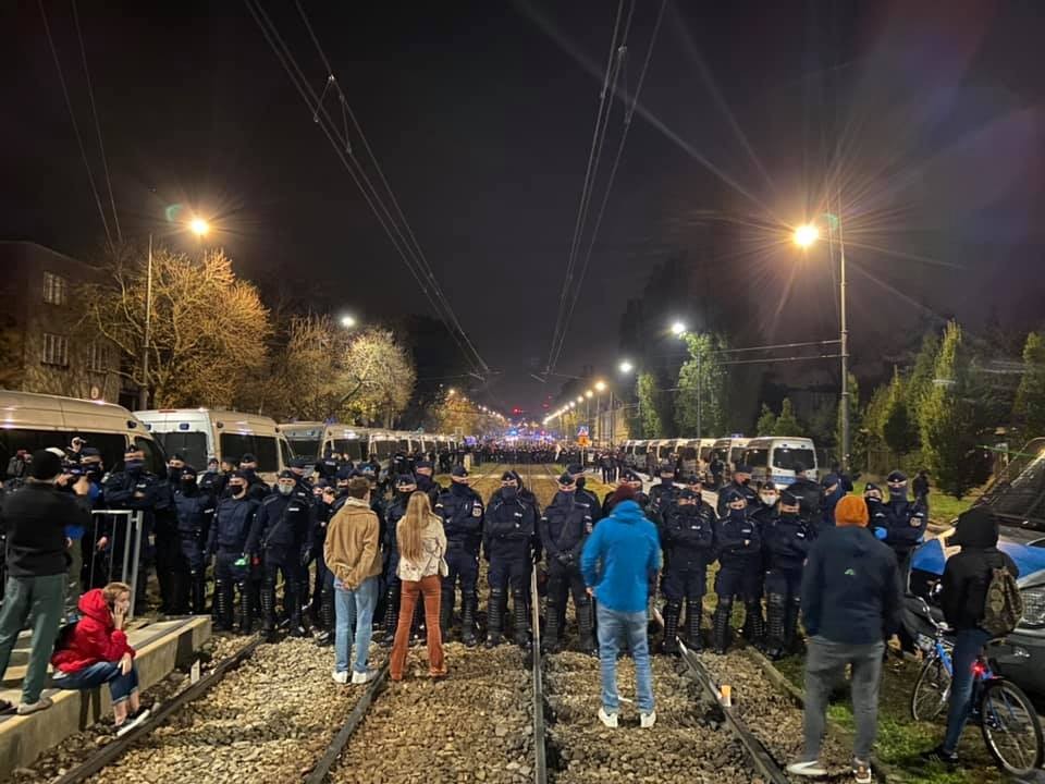 Policja pilnuje dostępu do domu Jarosława Kaczyńskiego