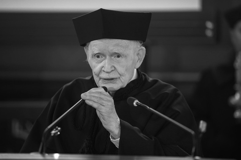 Prof. Adam Strzembosz