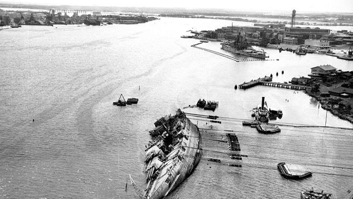 Pancernik USS Oklahoma