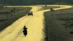 Andrzej Stasiuk "Nie ma ekspresów przy żółtych drogach" - recenzja