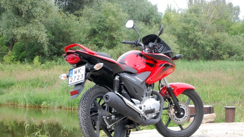 Honda CBF125 wstęp do turystyki