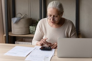 Dorabianie na wcześniejszej emeryturze z ograniczeniami