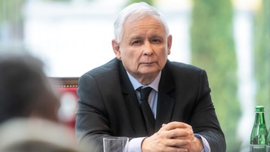 "DGP": Jarosław Kaczyński ma propozycję dla nauczycieli