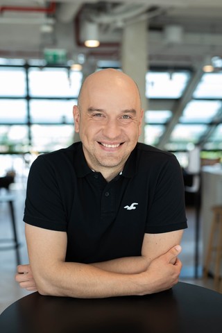 In-Pulse: Nowa era zrozumienia polskiego konsumenta. Jak Żabka Polska i Stagwell zmieniają sposób komunikacji marek z klientami