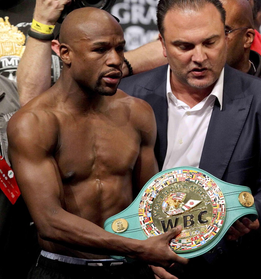 Floyd Mayweather Jr wpadł w szał na zawodach cheerleaderek przy córce