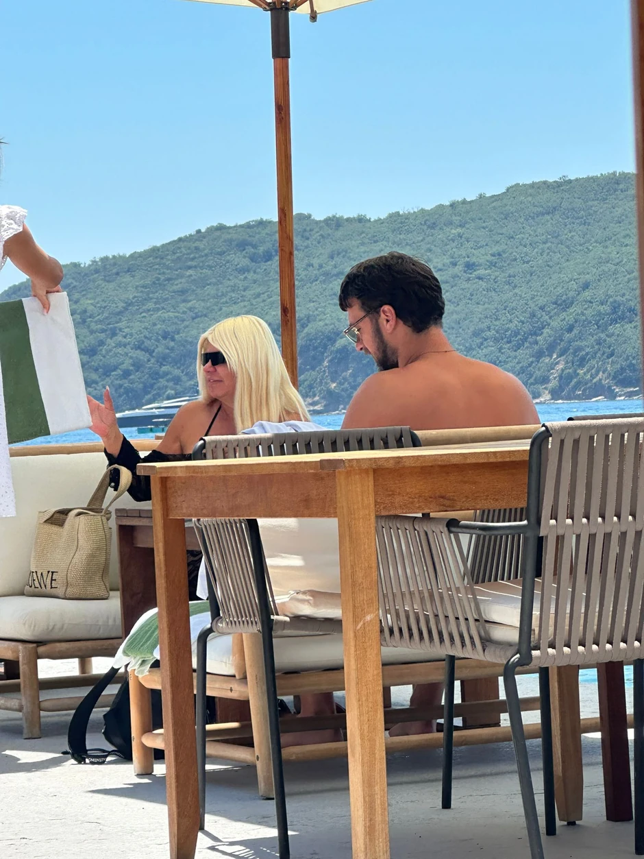 Paparaco, Dara Bubamara sa dečkom