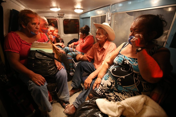 Ewakuacja po wybuchu wulkanu Colima w Meksyku