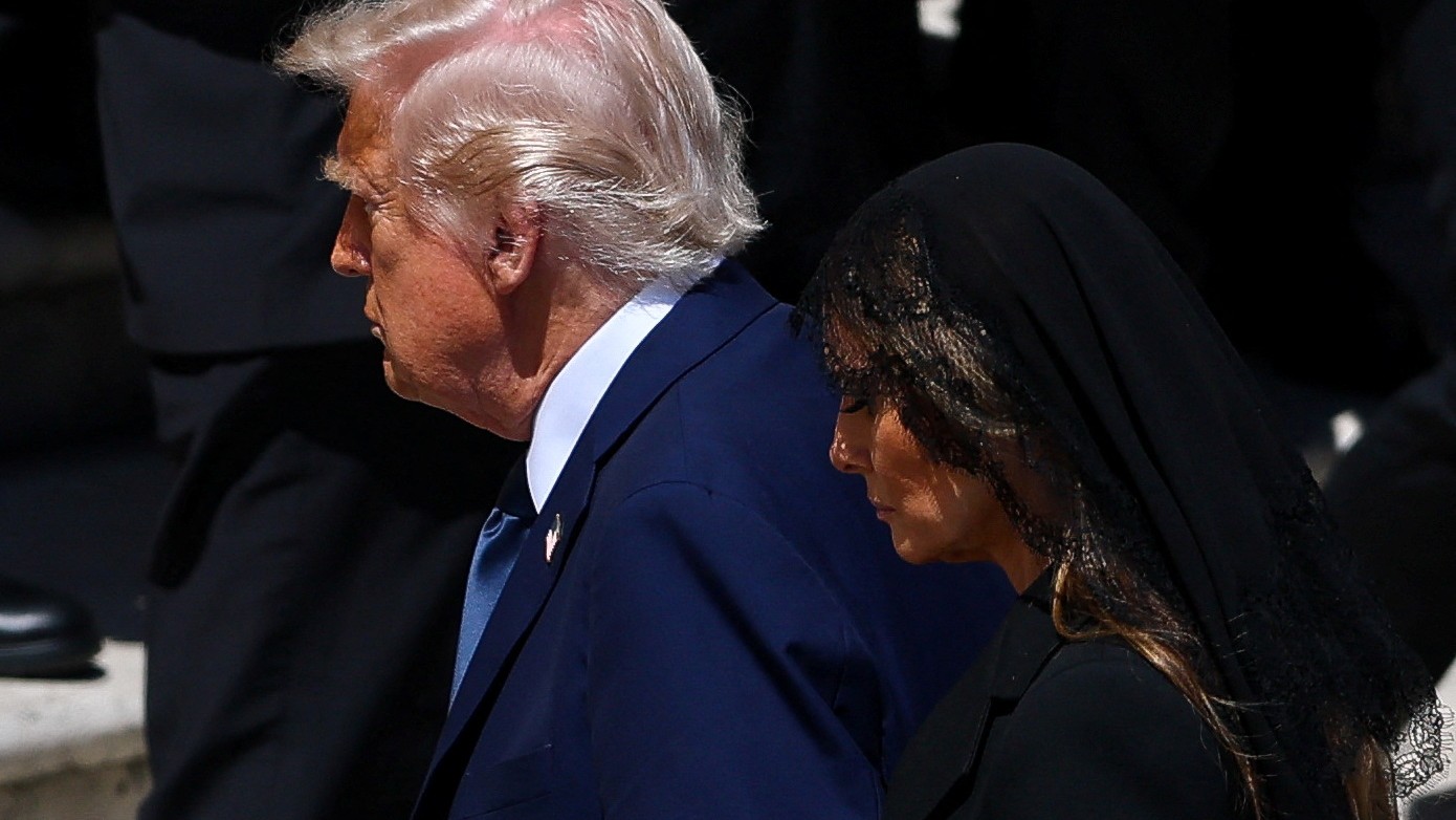 Donald a Melania Trump na pohrebe pápeža Františka, 26. apríl 2025, Vatikán