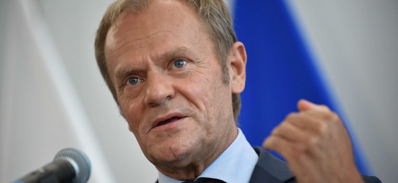 Tusk: Gwałcą Konstytucję, atakują sądy i uderzają w TVN