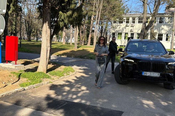 (VIDEO) "KAKVI LOGORI, KAKVI BAKRAČI" Ceca žestoko nakon skandala Tonija Cetinskog: "Bilo mu je dobro srpsko tržište, među prvima je došao"