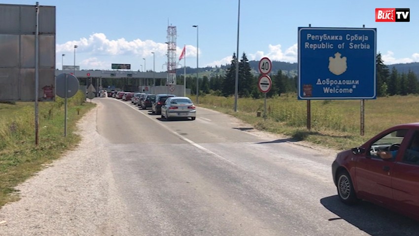 Granični prelaz Jabuka, za put do Herceg Novog, manje je prometan od Gostuna