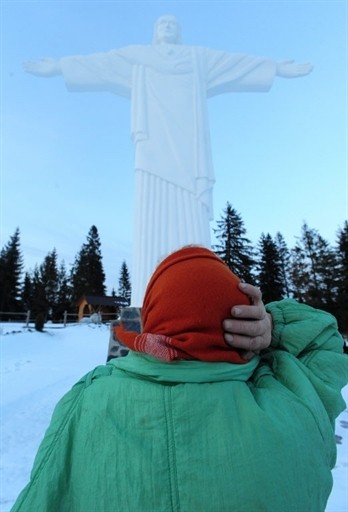 SLOVAKIA - JESUS - STATUE