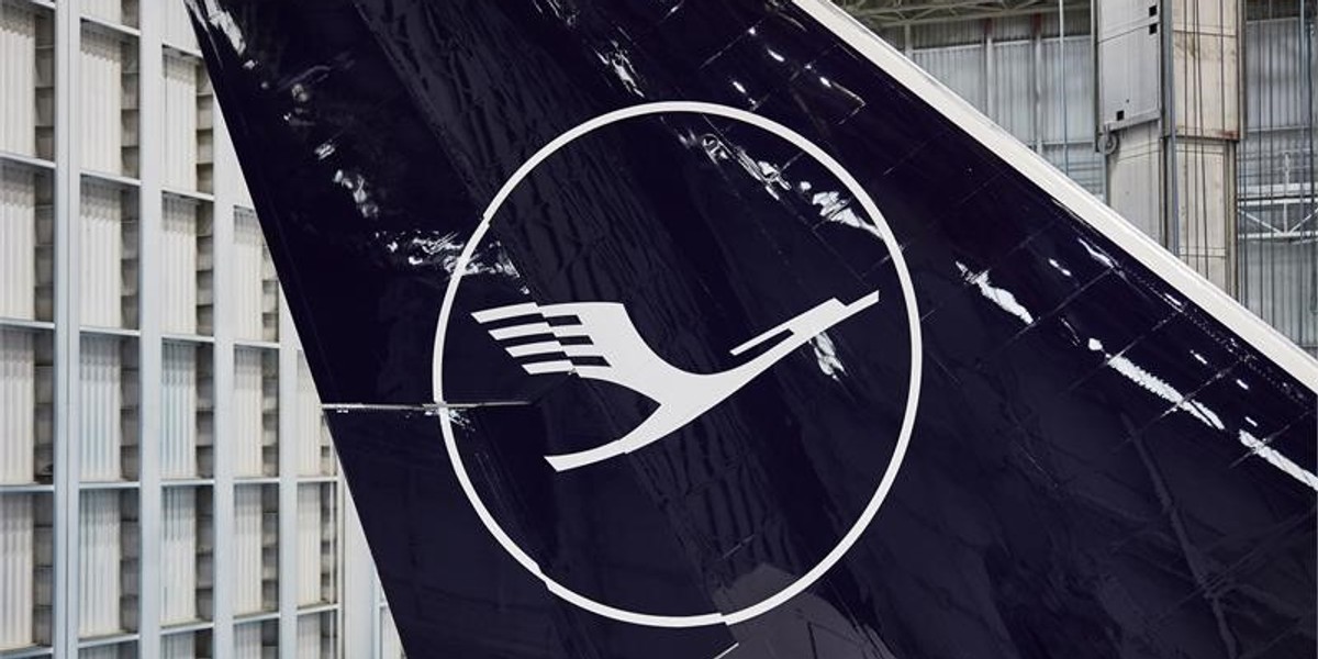 Logo, którego używa Lufthansa, zostało zaprojektowane w 1918 roku