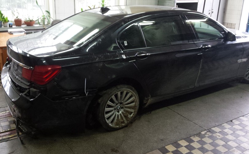 BMW 760Li High Security