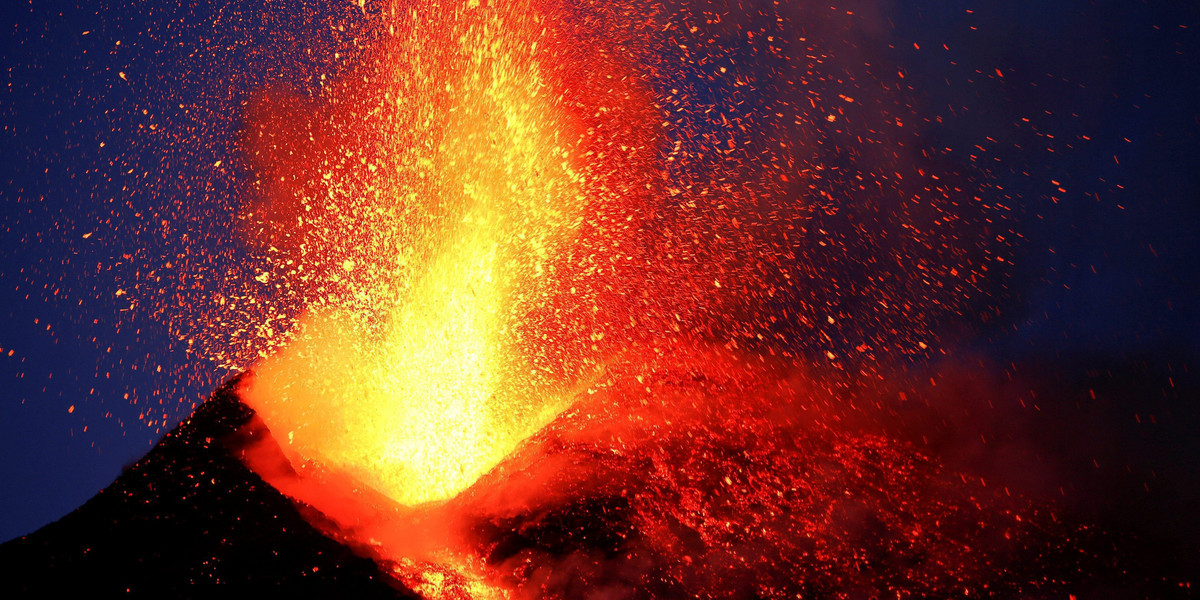 Erupcja wulkanu Etna. Czy pył przedostanie się do Polski?
