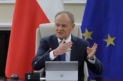 Nadzwyczajne posiedzenie rządu, Tusk reaguje na weto ws. SAFE. Zapowiada specjalną uchwałę