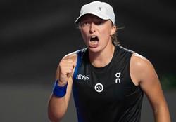 World Tennis League. Świątek i Hurkacz wśród największych gwiazd