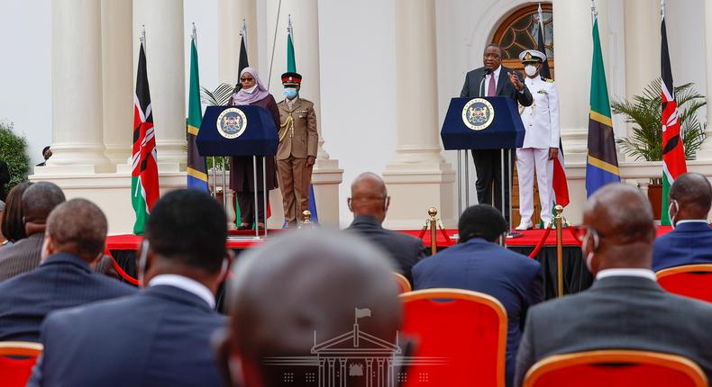 President Uhuru Kenyatta and Samia Suluhu sign MoU on Dar es Salaam-Mombasa gas pipeline deal