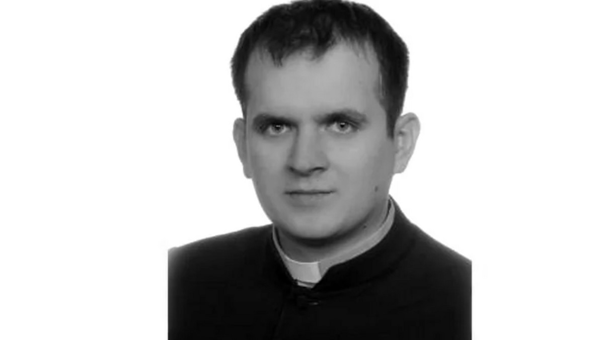Ksiądz Mariusz Mucha był kapłanem w diecezji drohiczyńskiej. Nie wiadomo, co było przyczyną śmierci. Wcześniej jednak duchowny skarżył się na kłopoty ze zdrowiem, przebywał nawet na specjalnym urlopie.