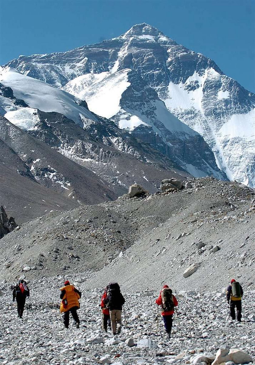 Ukraińscy himalaiści chcą rozegrać mecz na Mount Everest