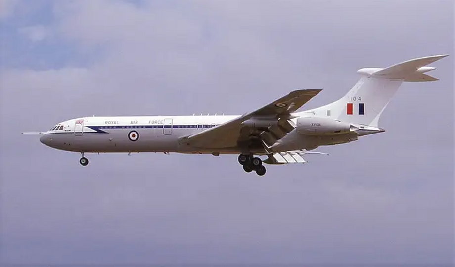  Odrzutowiec VC10 w locie. 
