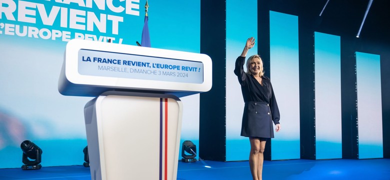 Partia Le Pen przerwała "kordon sanitarny". Czym jest Zjednoczenie Narodowe?