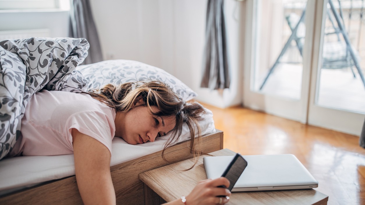 Ranný zvyk, ktorý tajne sabotuje vašu produktivitu a mozog. (Ilustračný obrázok)