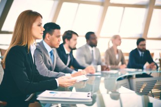 Hotele, banki i sanatoria na cenzurowanym. Za to, że wynajmują sale nieuczciwym akwizytorom