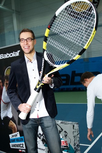 Janowicz dmuchał świeczki. Tenisista obchodził 22. urodziny