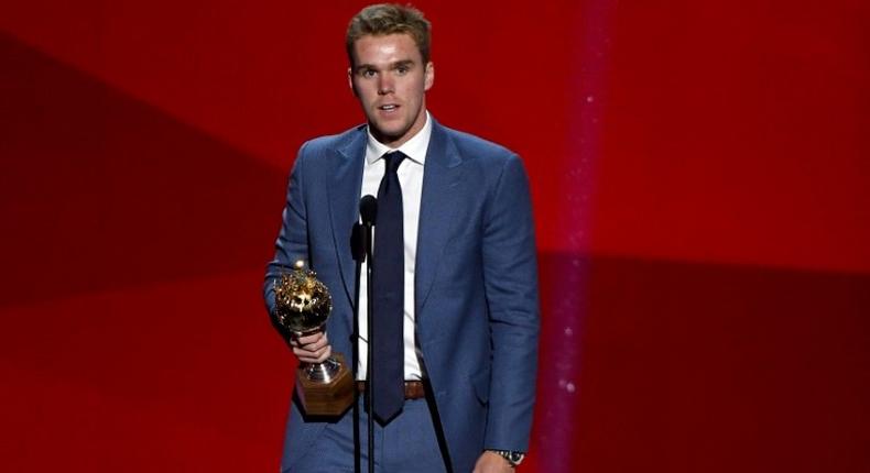 Connor McDavid of the Edmonton Oilers speaks after winning the Hart Memorial Trophy (Most Valuable Player to His Team) during the 2017 NHL Awards and Expansion Draft at T-Mobile Arena on June 21, 2017