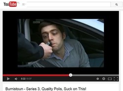 Żarty z drogówki już były. Teraz pora, by drogówka zakpiła z kierowców [WIDEO]