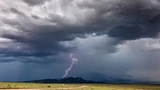 Nowy alert RCB. W tych rejonach pojawią się burze z silnym deszczem