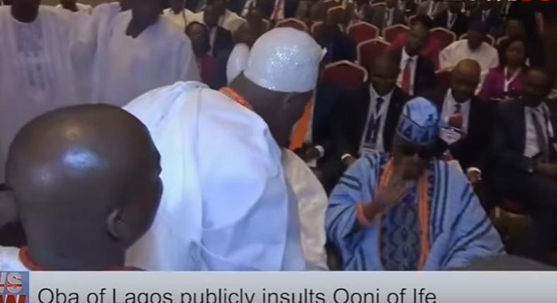 Oba of Lagos dismissing Ooni of Ife with a wave of the hand