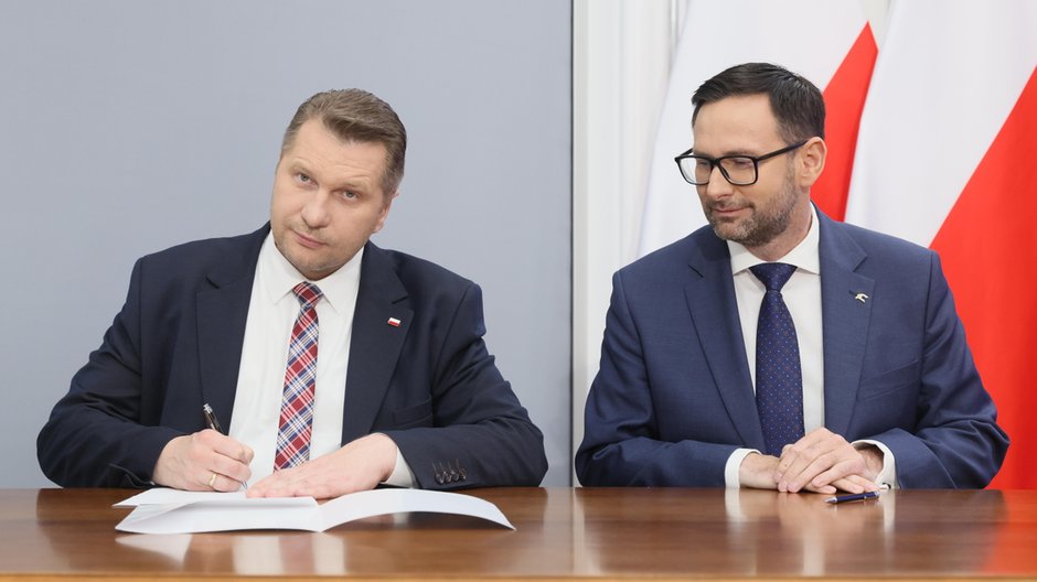 Minister edukacji i nauki Przemysław Czarnek oraz prezes Orlenu — Daniel Obajtek