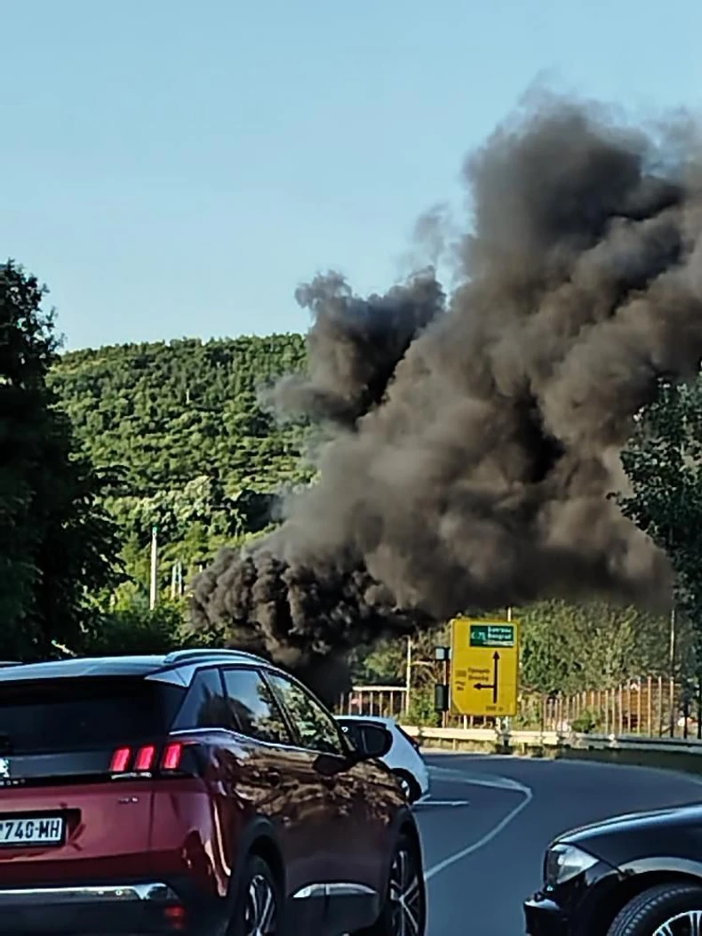 Zapalio se autobus kod Bubanj potoka