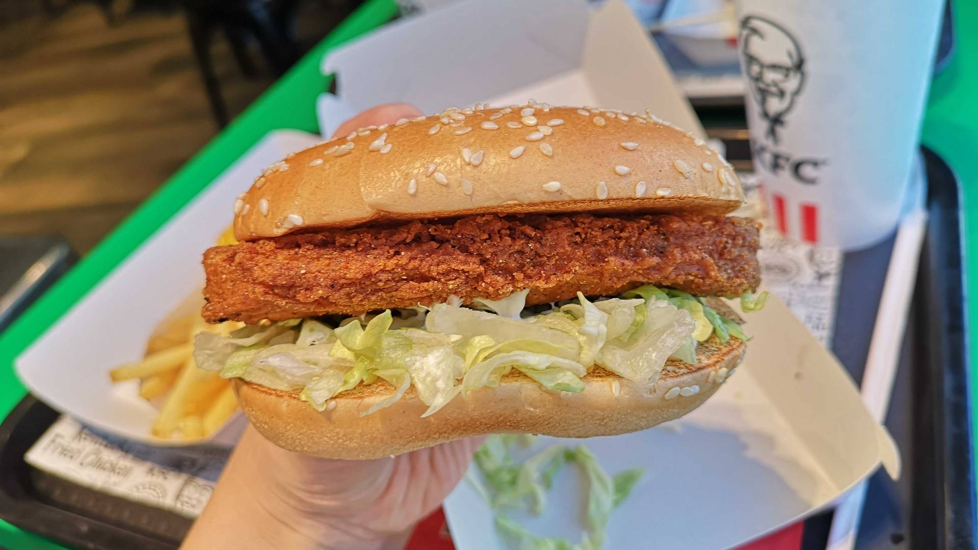 KFV So schmeckt der neue vegane Chickenburger von KFC Noizz