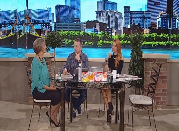 Jovana u maloj crnoj haljini