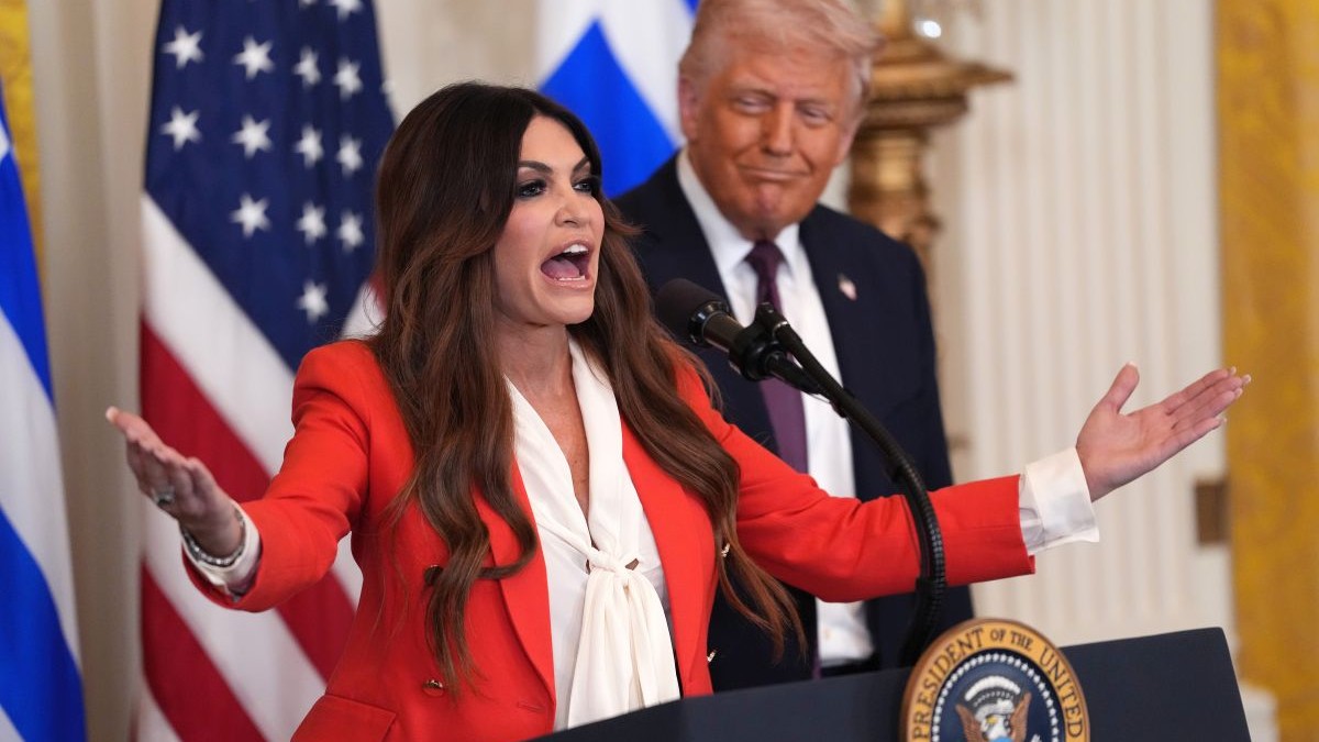 Anchetă WSJ: Kimberly Guilfoyle, ambasadoarea SUA în Grecia, acuzată că i-a cerut 100.000 de dolari unui donator republican, în schimbul accesului la administrația Trump
