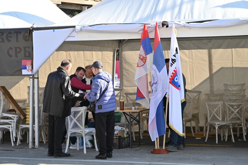 Pripreme za drugi dan skupa "Ne damo Srbiju"