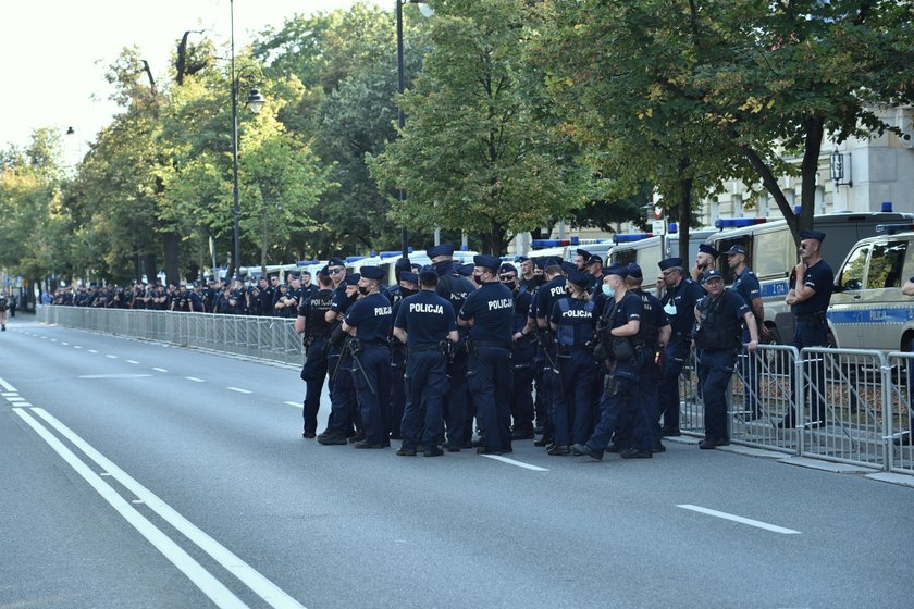 Warszawa: protest medyków w stolicy. Liczne utrudnienia