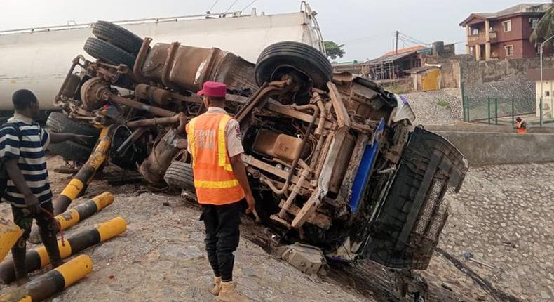 Accident claims mother, injures 3 children in Lagos [The Punch]
